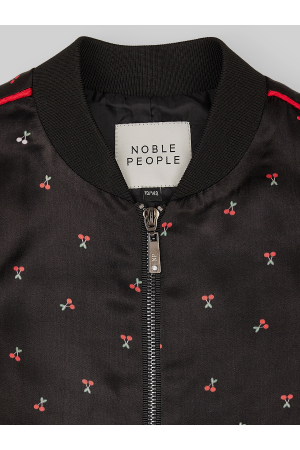 ����� ��� ������� Noble People (������) ׸����