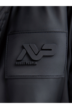 ������ ��� �������� Noble People (������) ׸����
